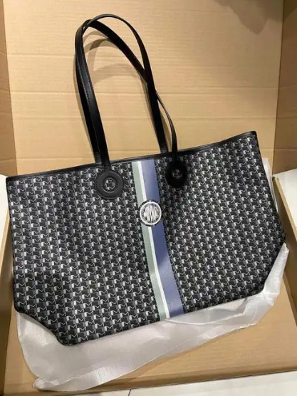 MOYNAT摩奈节日季新品LIMO