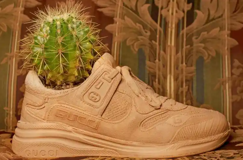 2025年Gucci虚拟球鞋定制程式：Gucci Sneaker Garage的新体验